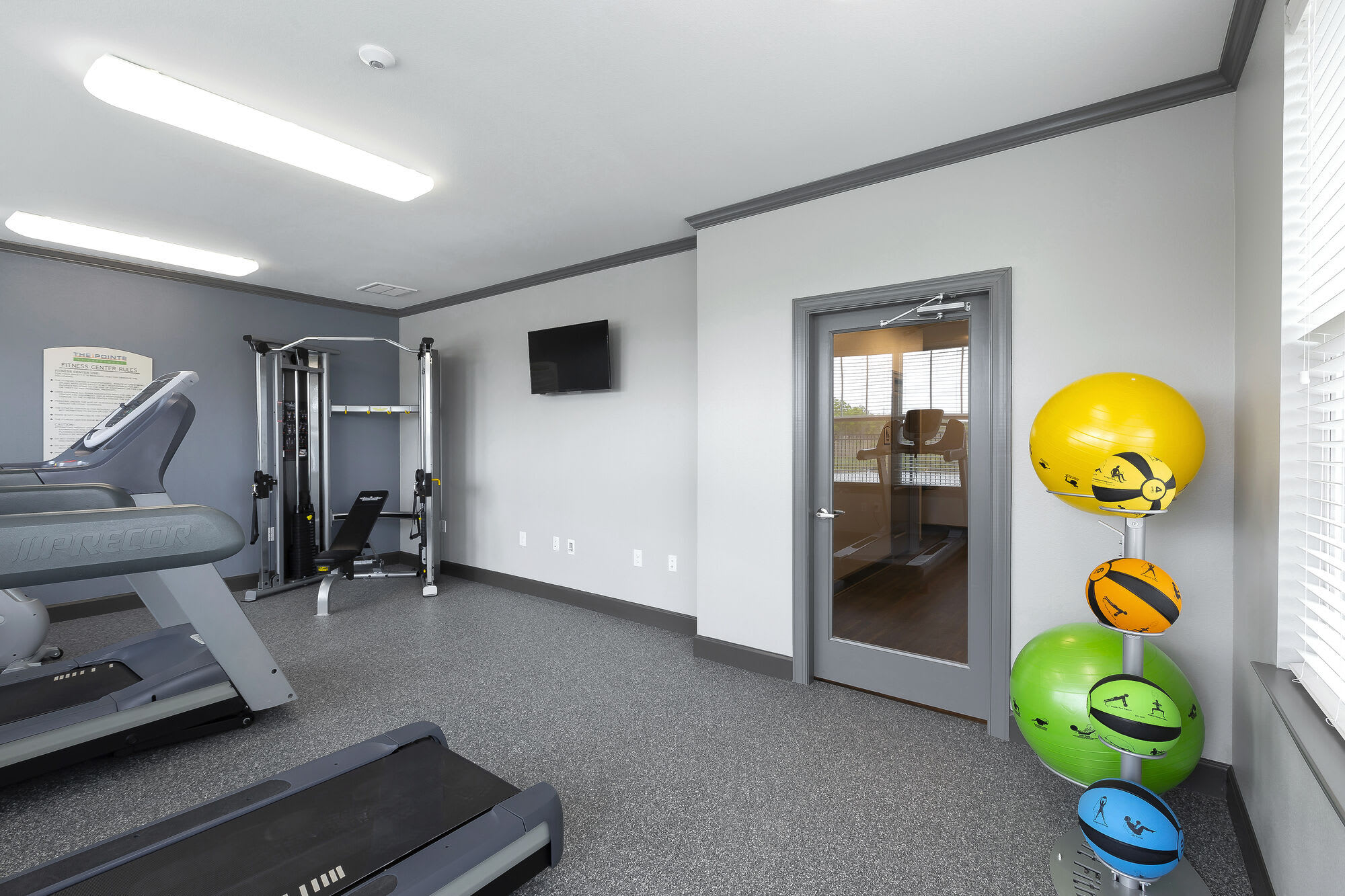 Pointe At Crestmont Apartments Affordable Housing – photo 4