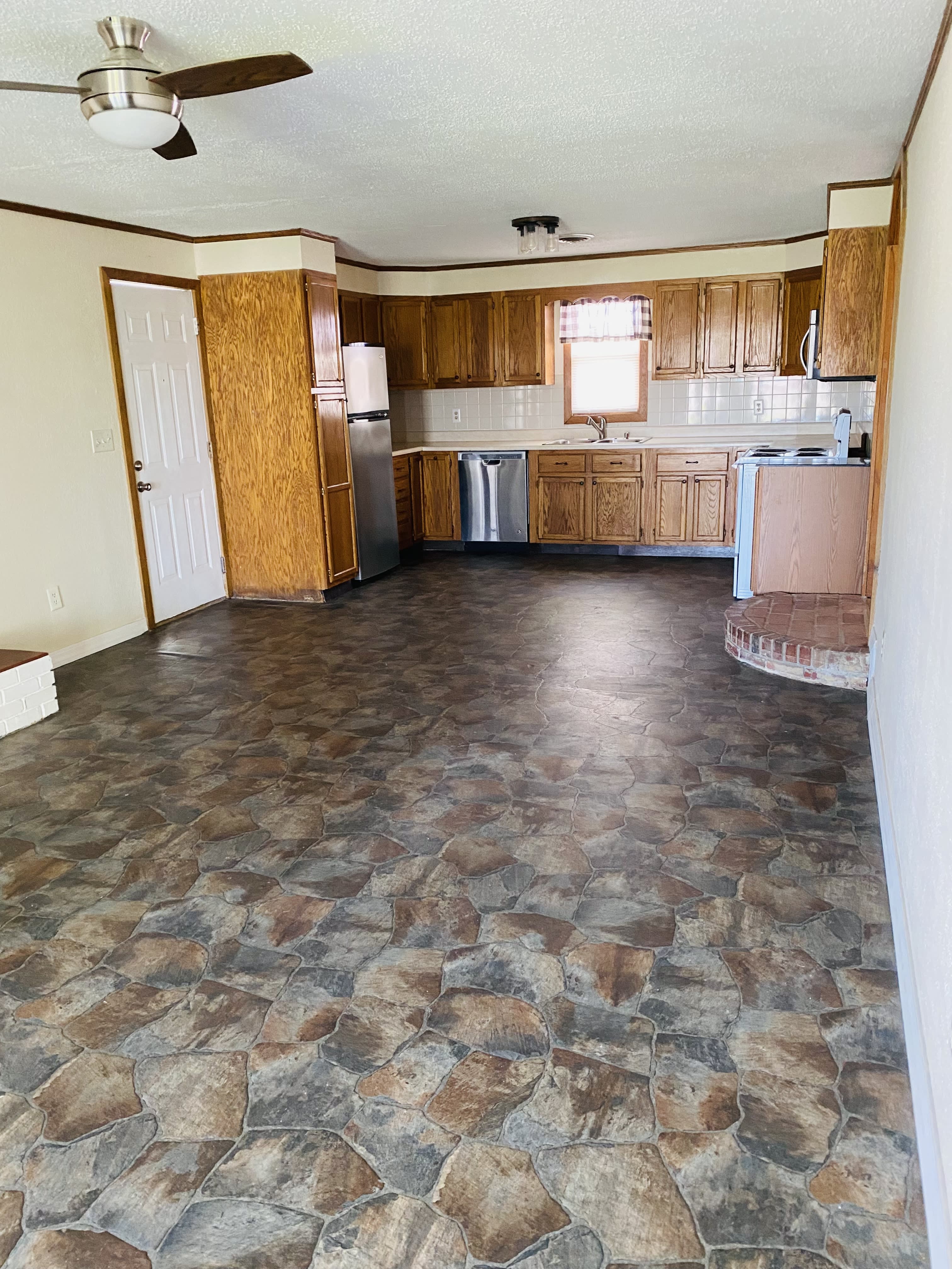 2118 Merriwether St – photo 5