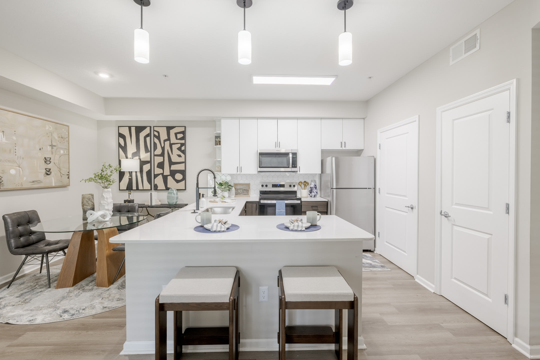 The Chelsea Apartments – photo 2