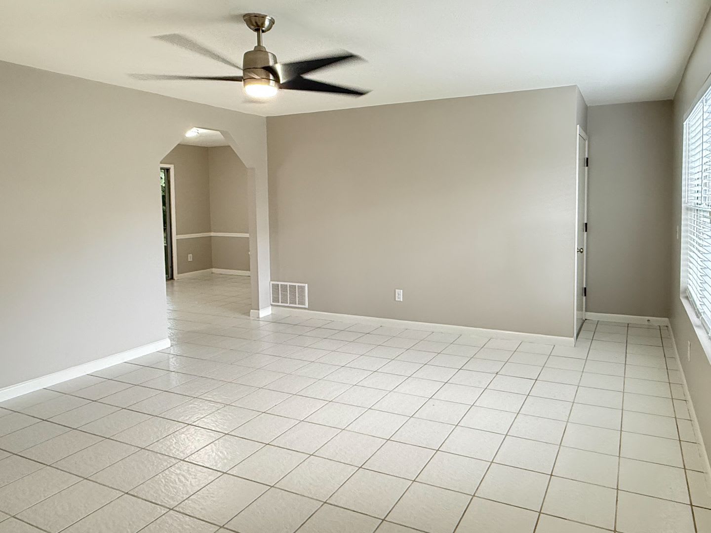 Charming updated 3BR/2BA Home on Quiet Orange Park Cul-de-Sac! – photo 5