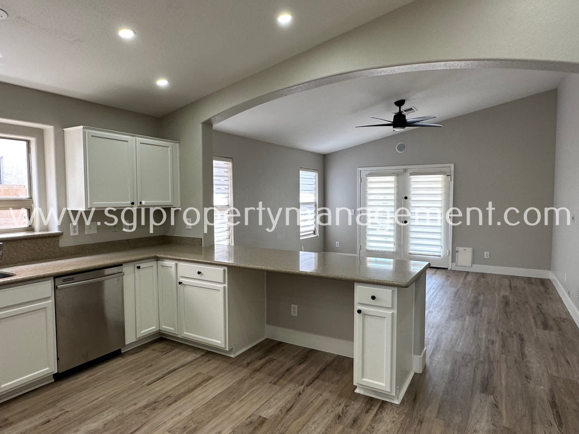 2523 W White Feather Ln – photo 5