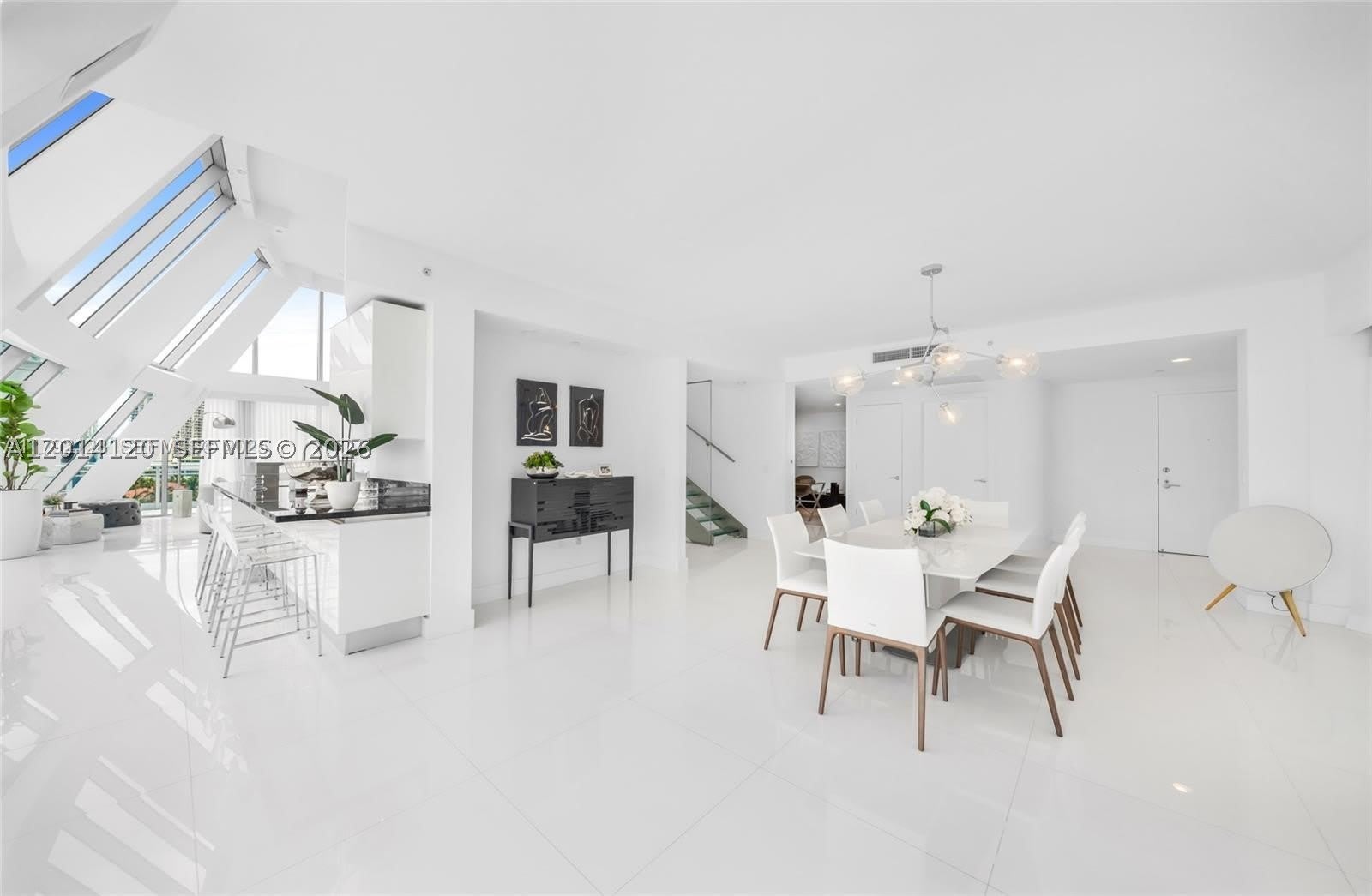 2950 NE 188th St – photo 2