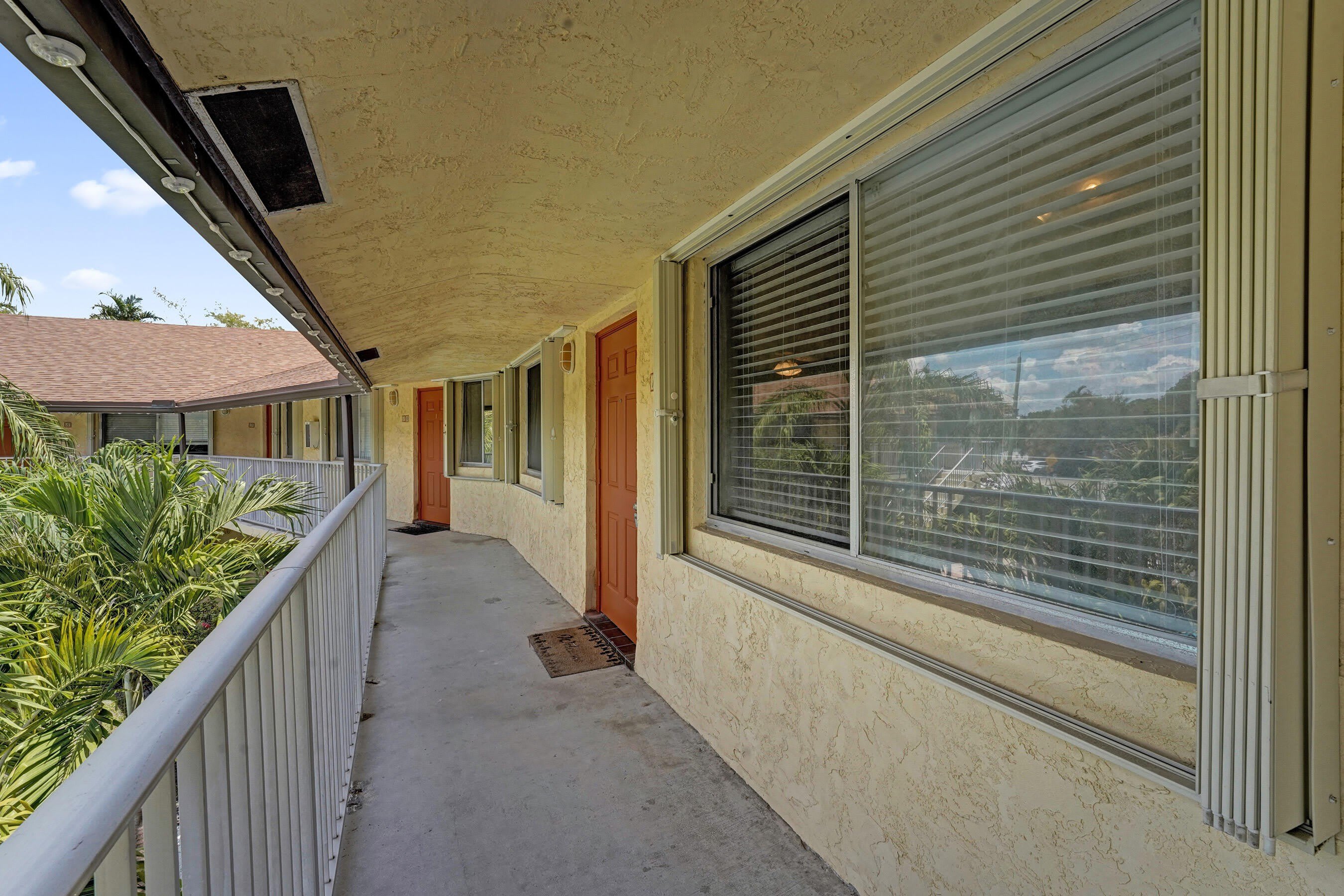 1250 Miami Road – photo 5