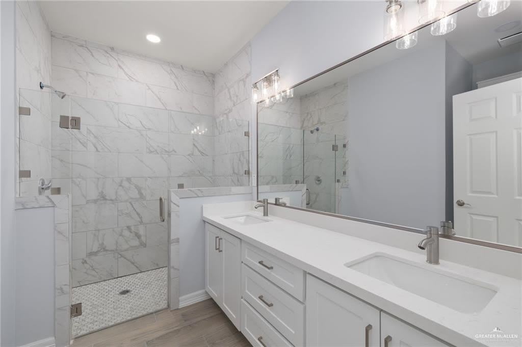 416 E Acacia Street – photo 5