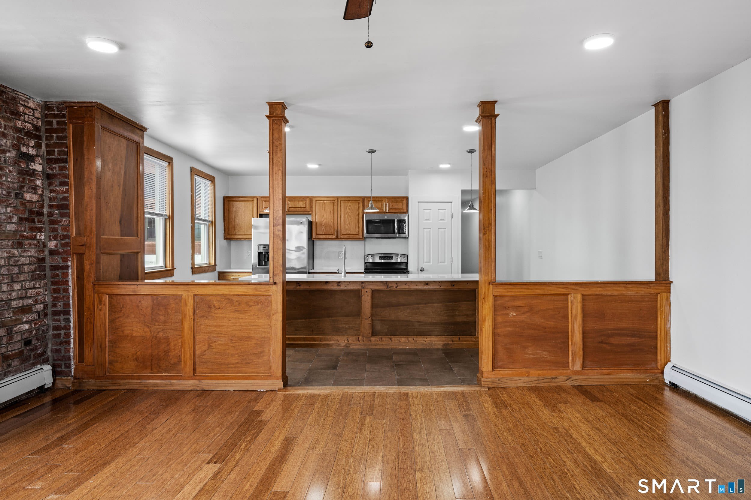 18 Bank Street – photo 3