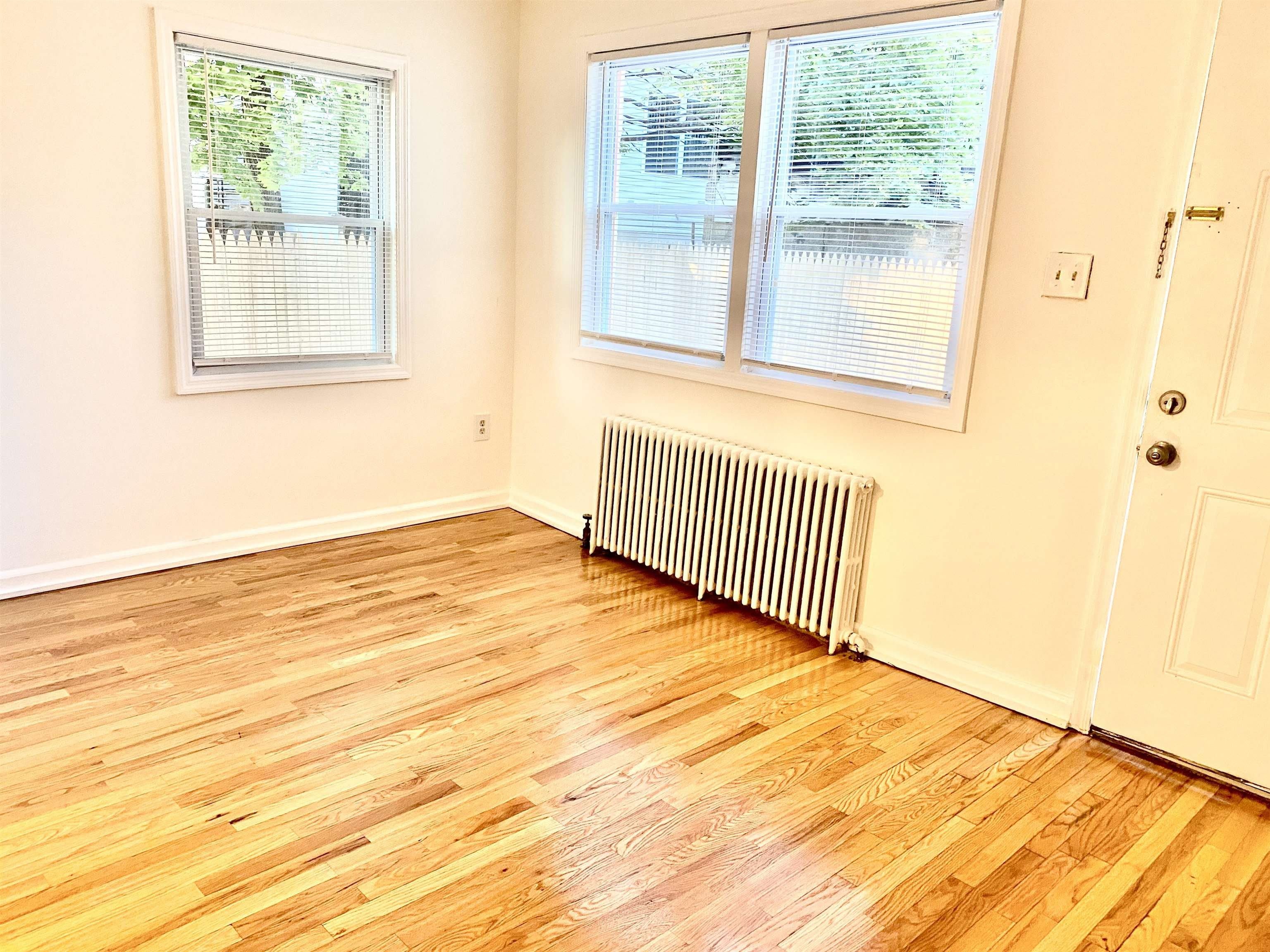 31-33 TILLINGHAST ST – photo 5