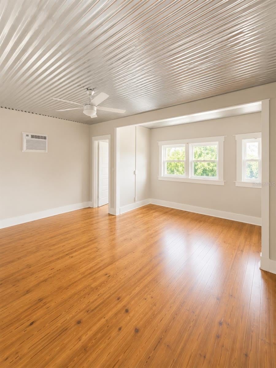 2316 N HIGHLAND Avenue – photo 2