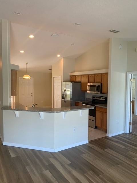 4861 Zion Dr – photo 2