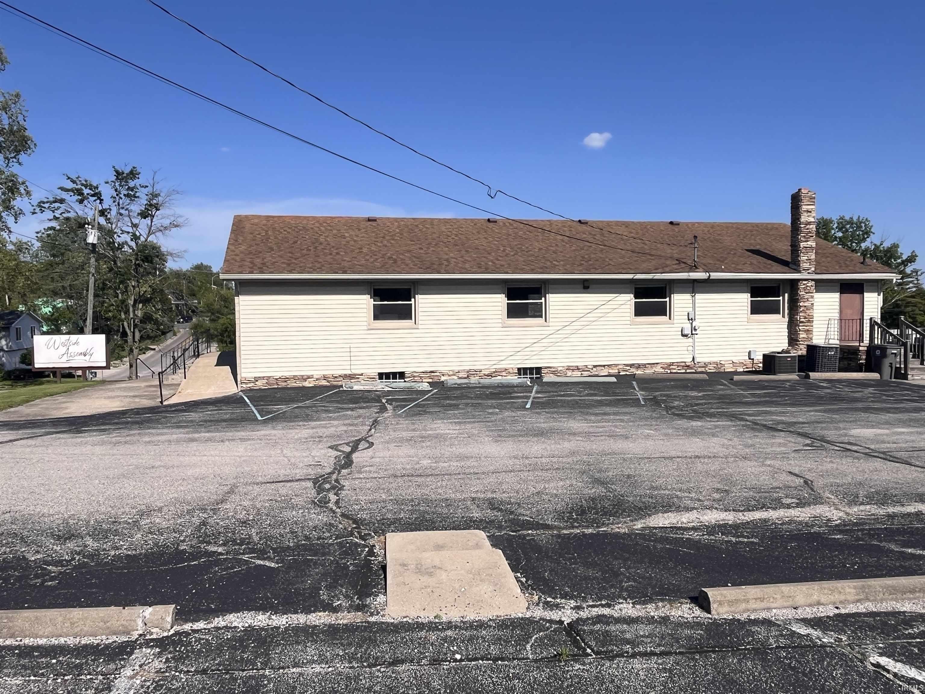 1409 W Kirkwood Avenue – photo 3