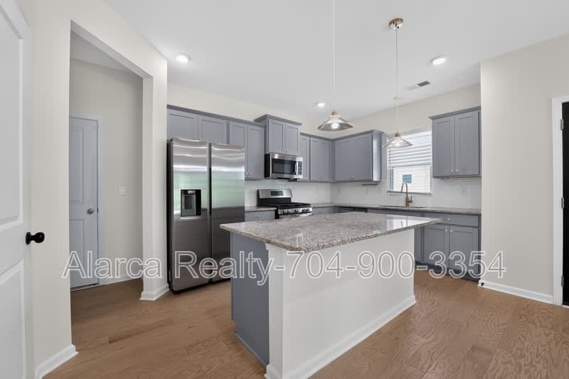 230 Quinn Rd – photo 4