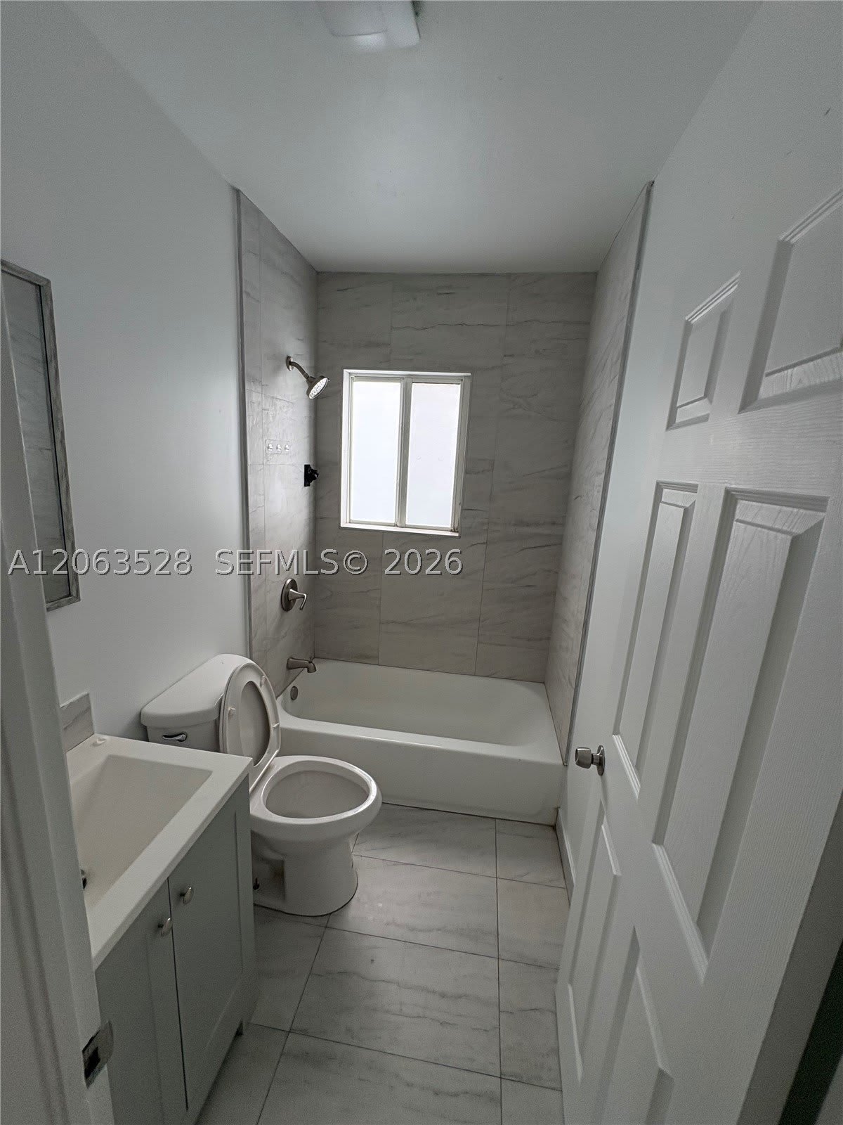 10417 Nw 6Th Ave – photo 4