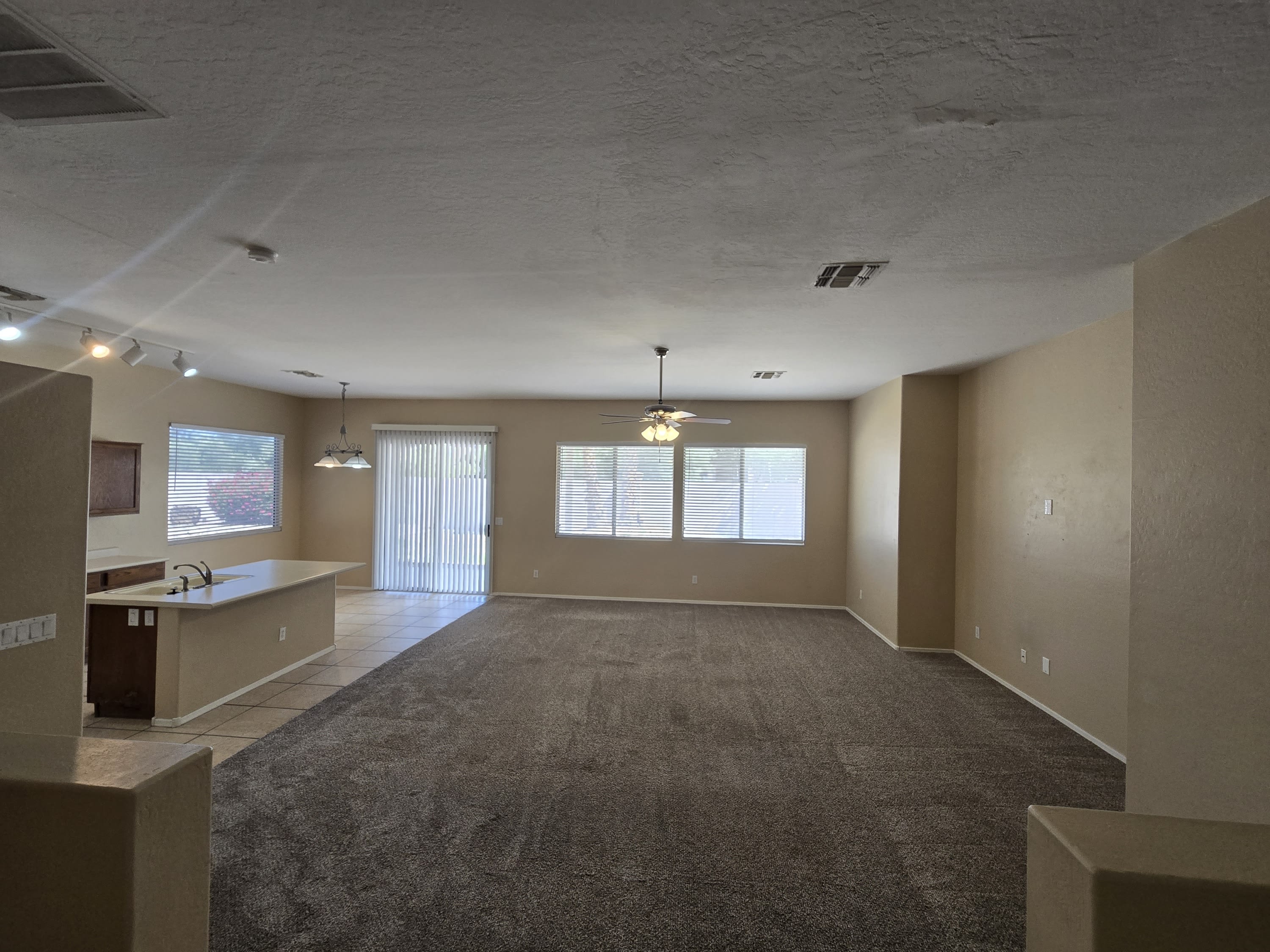 1580 North Racine Court – photo 2