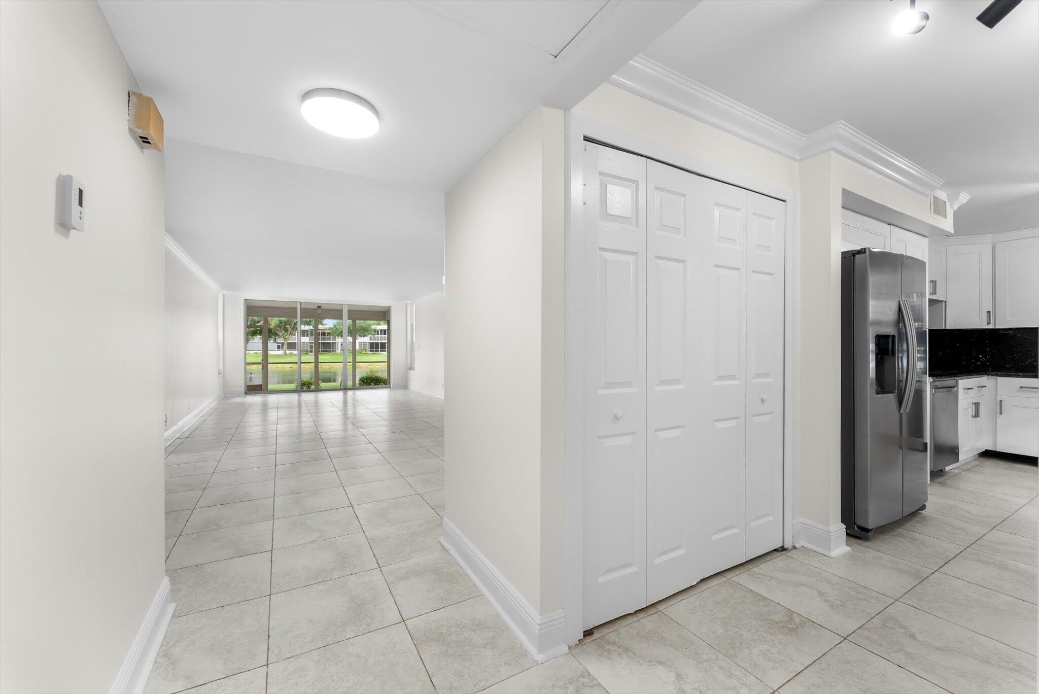 4240 OAKS Terrace – photo 3