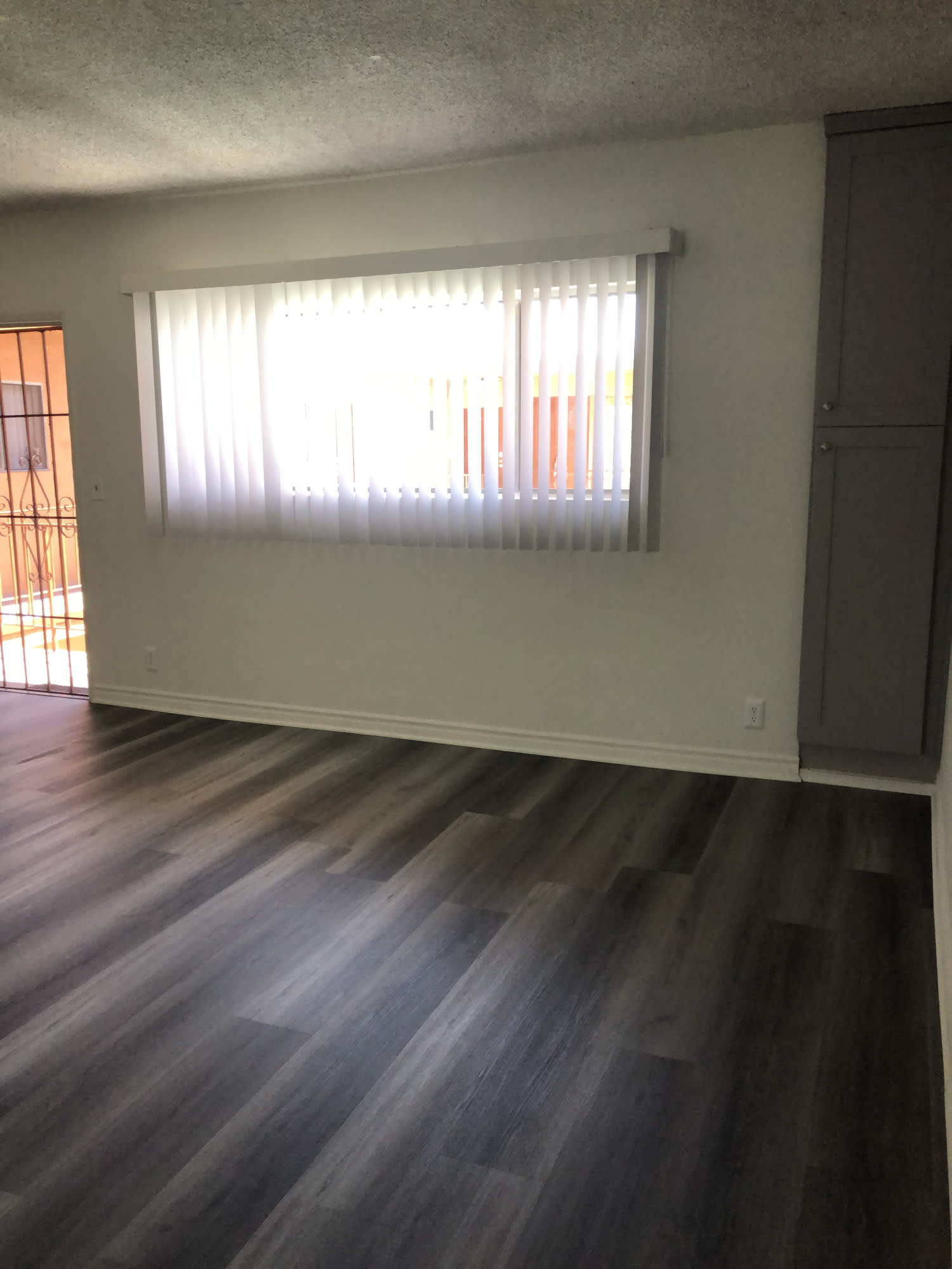 815 E Maple St – photo 3
