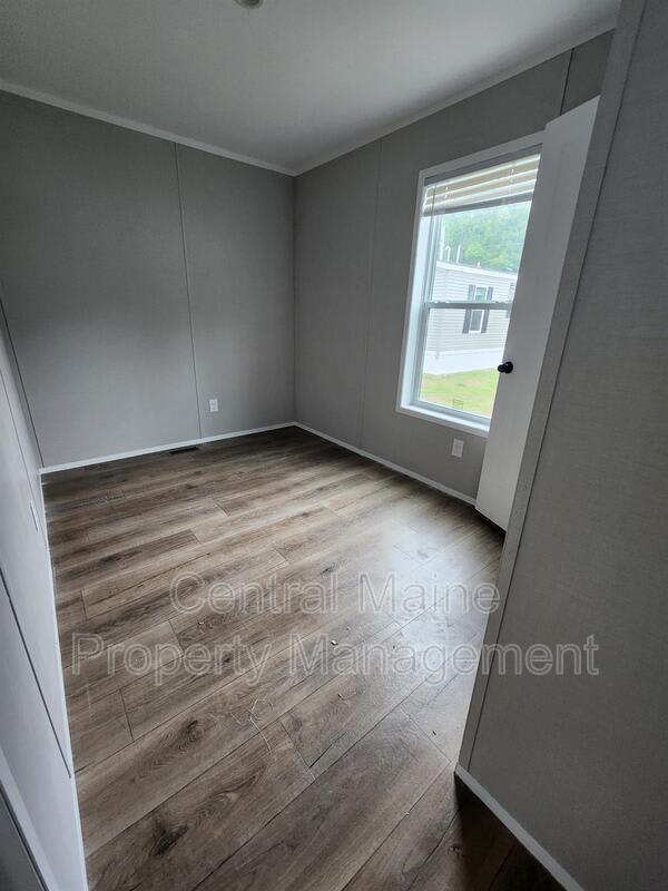 15 Austin Dr. – photo 4