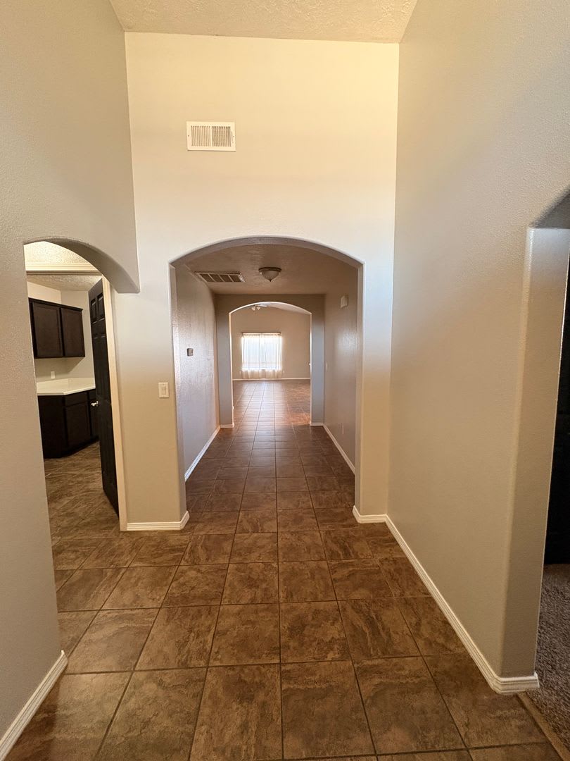 4626 N. Backstretch Rd. – photo 3