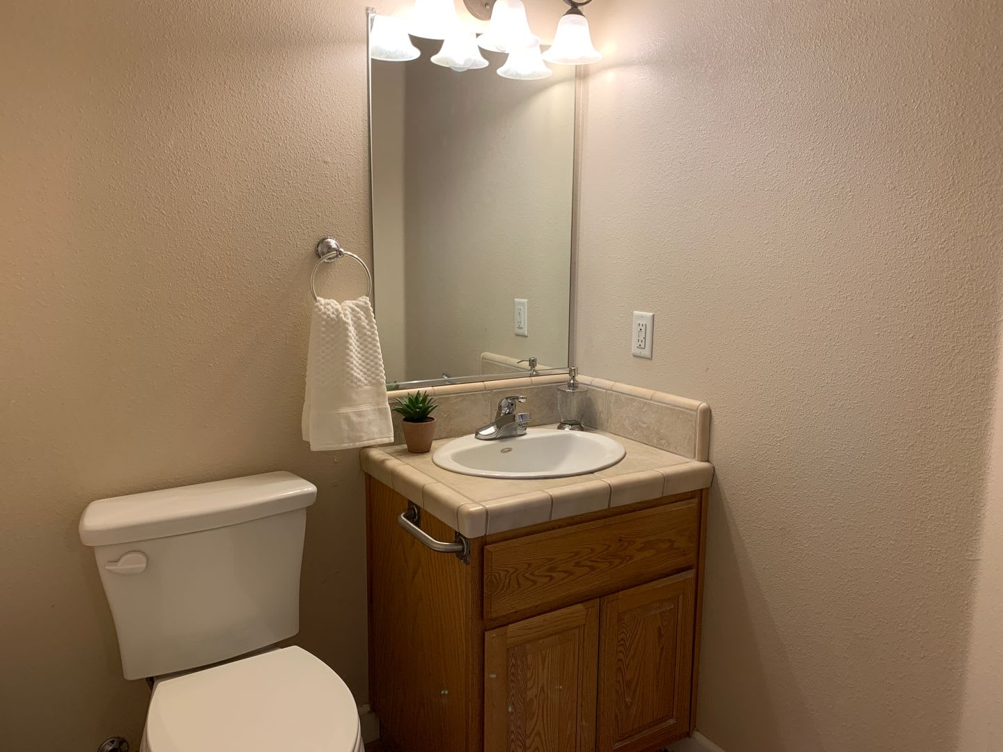 2400 sq ft home next to PV High – photo 4