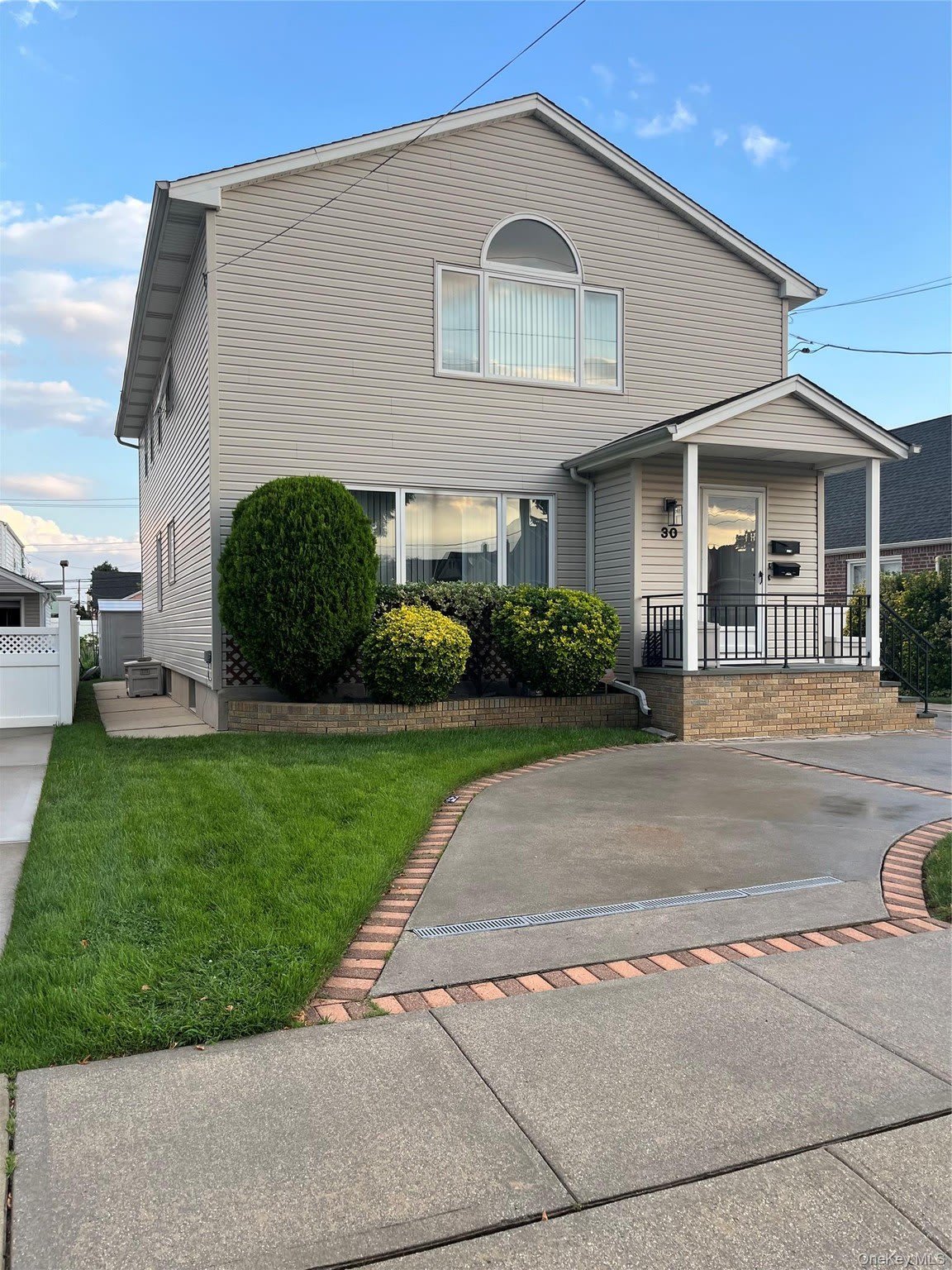 30 7th Street – photo 2