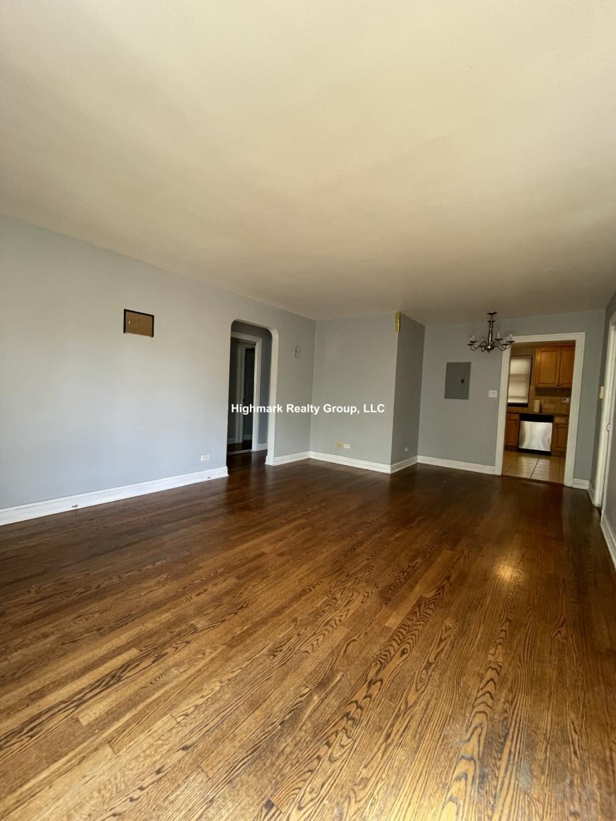 7326 North Ridge Blvd. – photo 1