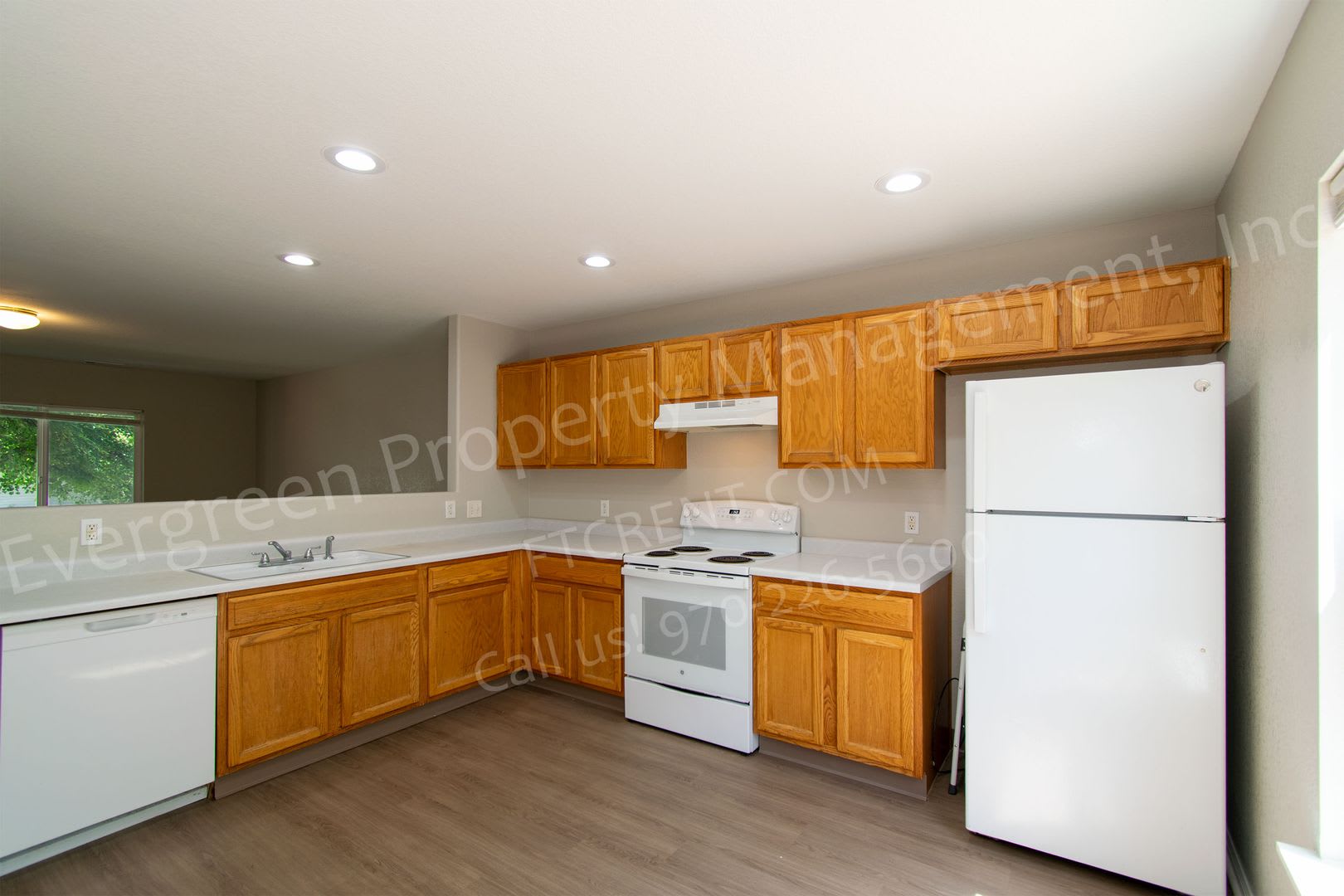 Fantastic 4 bedroom, 2 bathroom home in great location! – photo 5