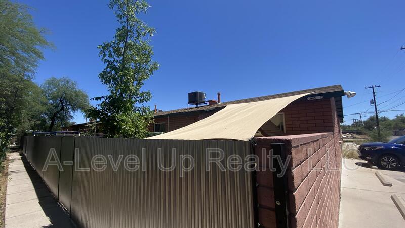 1045 South Herbert Avenue – photo 2
