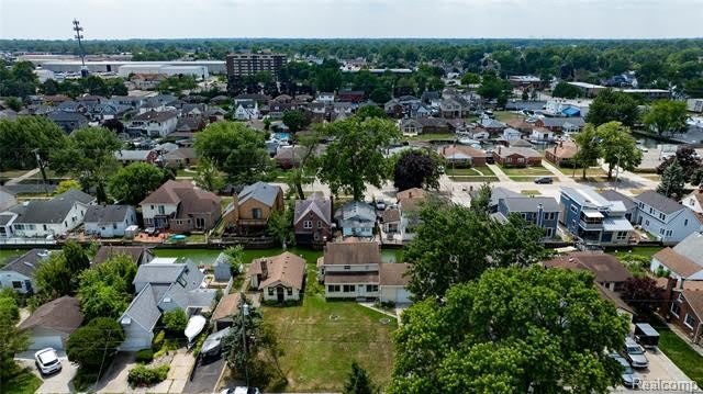 22464 Beach Street – photo 4