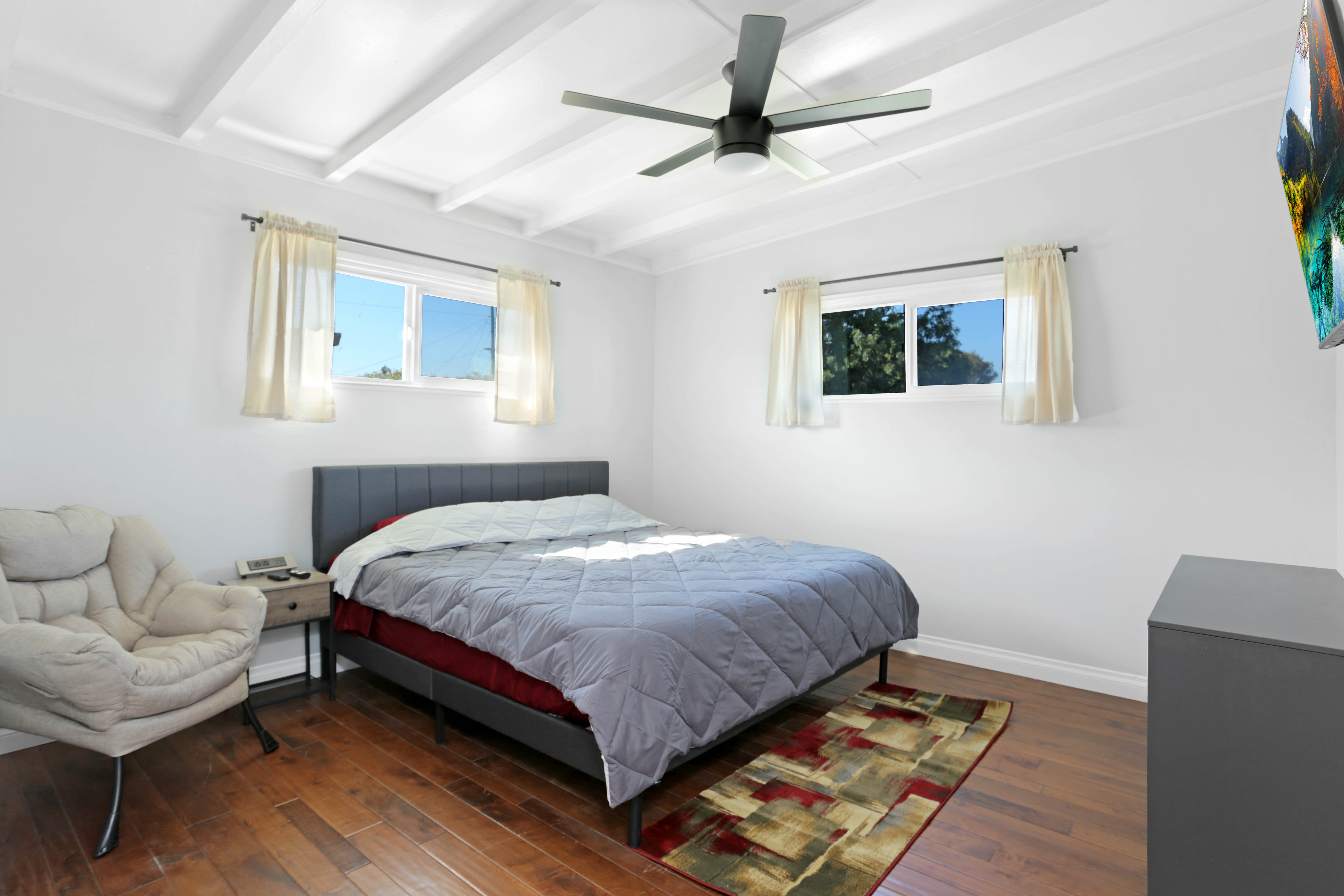 1271 Essex St – photo 5