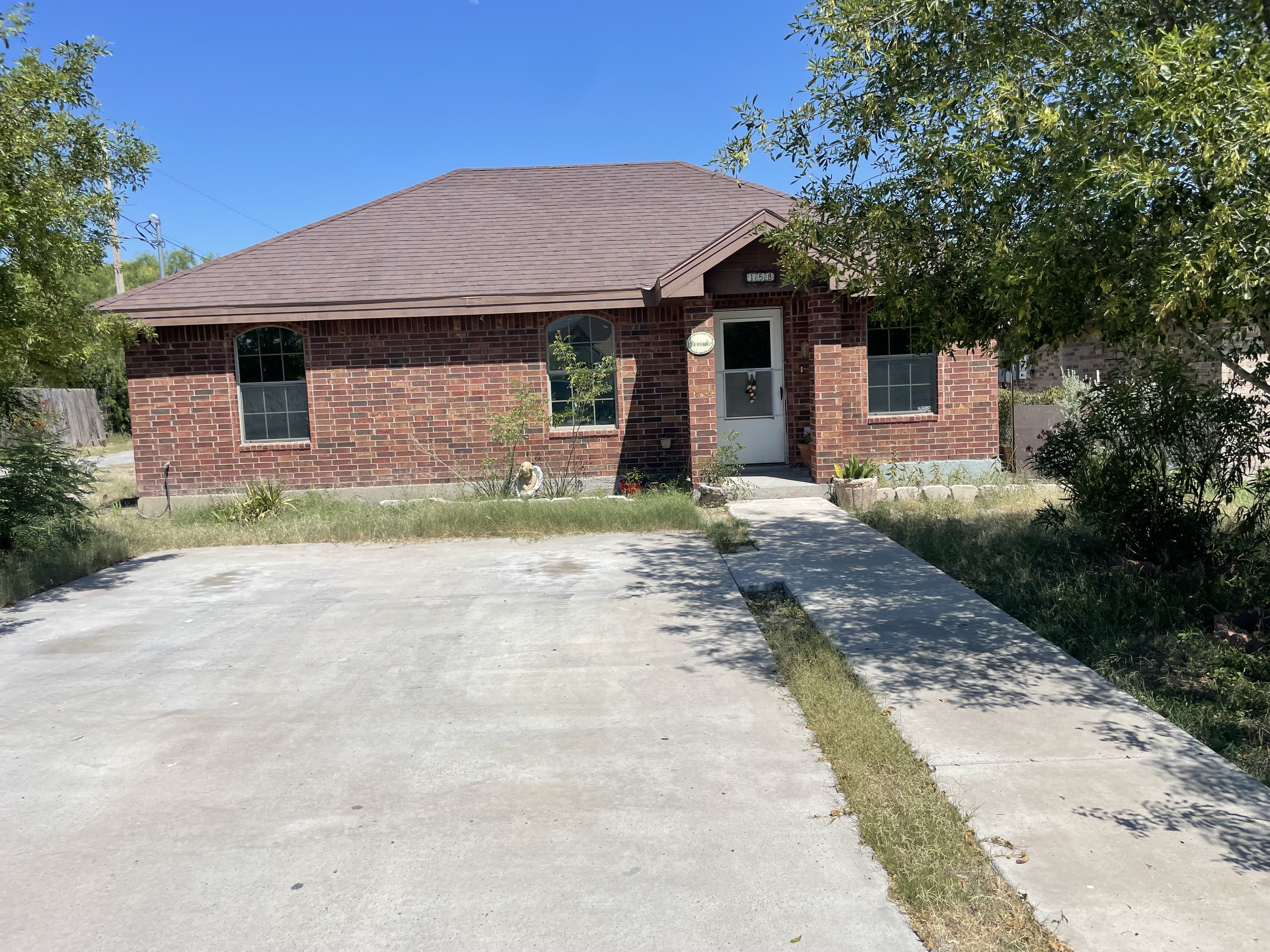 158 Valencia Dr – photo 1