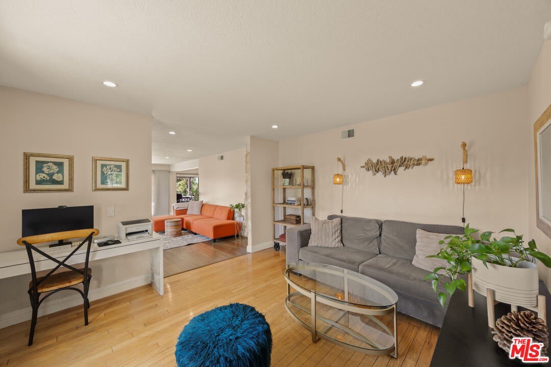 19220 Index St – photo 2