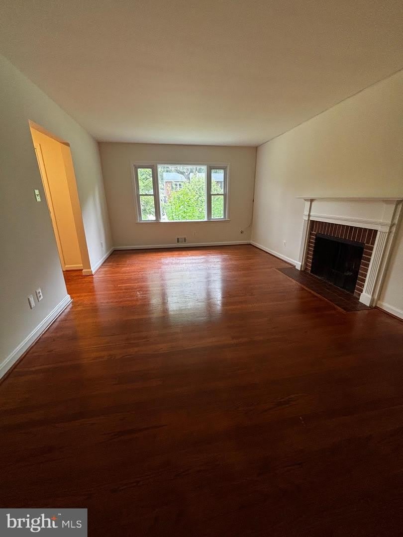 3329 MILITARY DR – photo 5