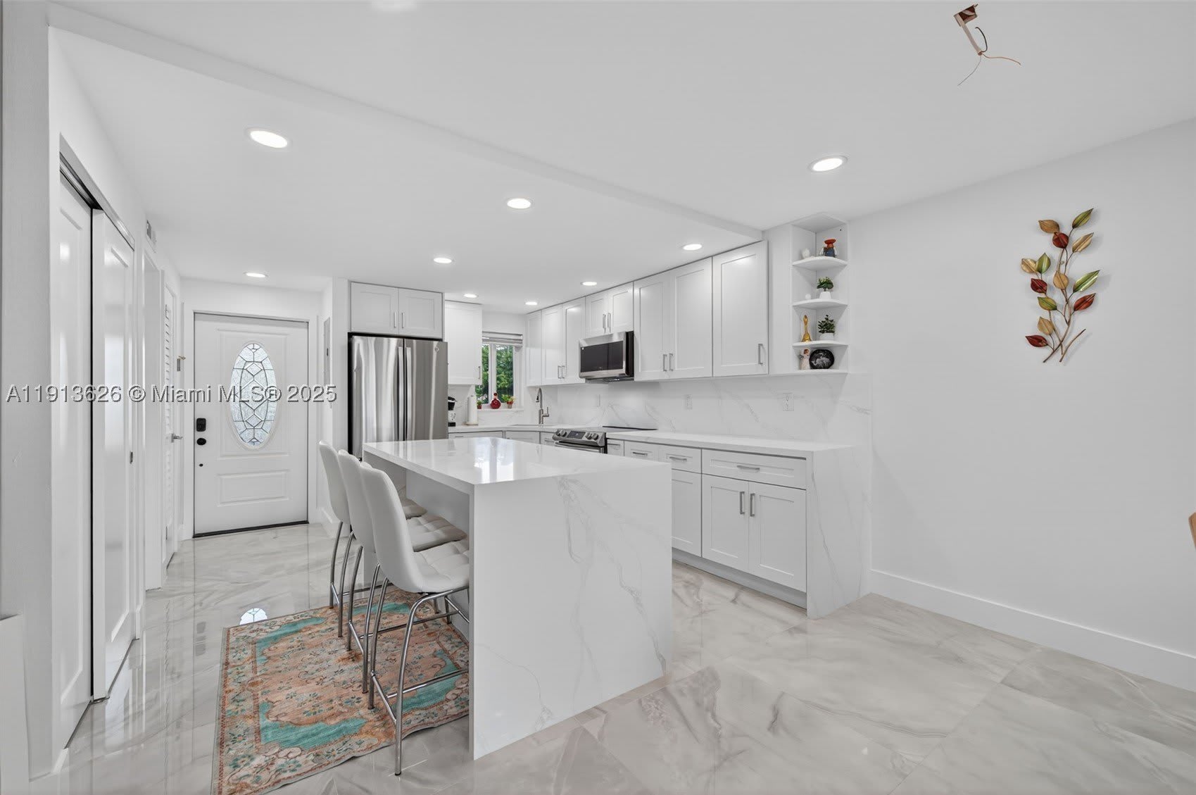 8900 Washington Blvd – photo 2