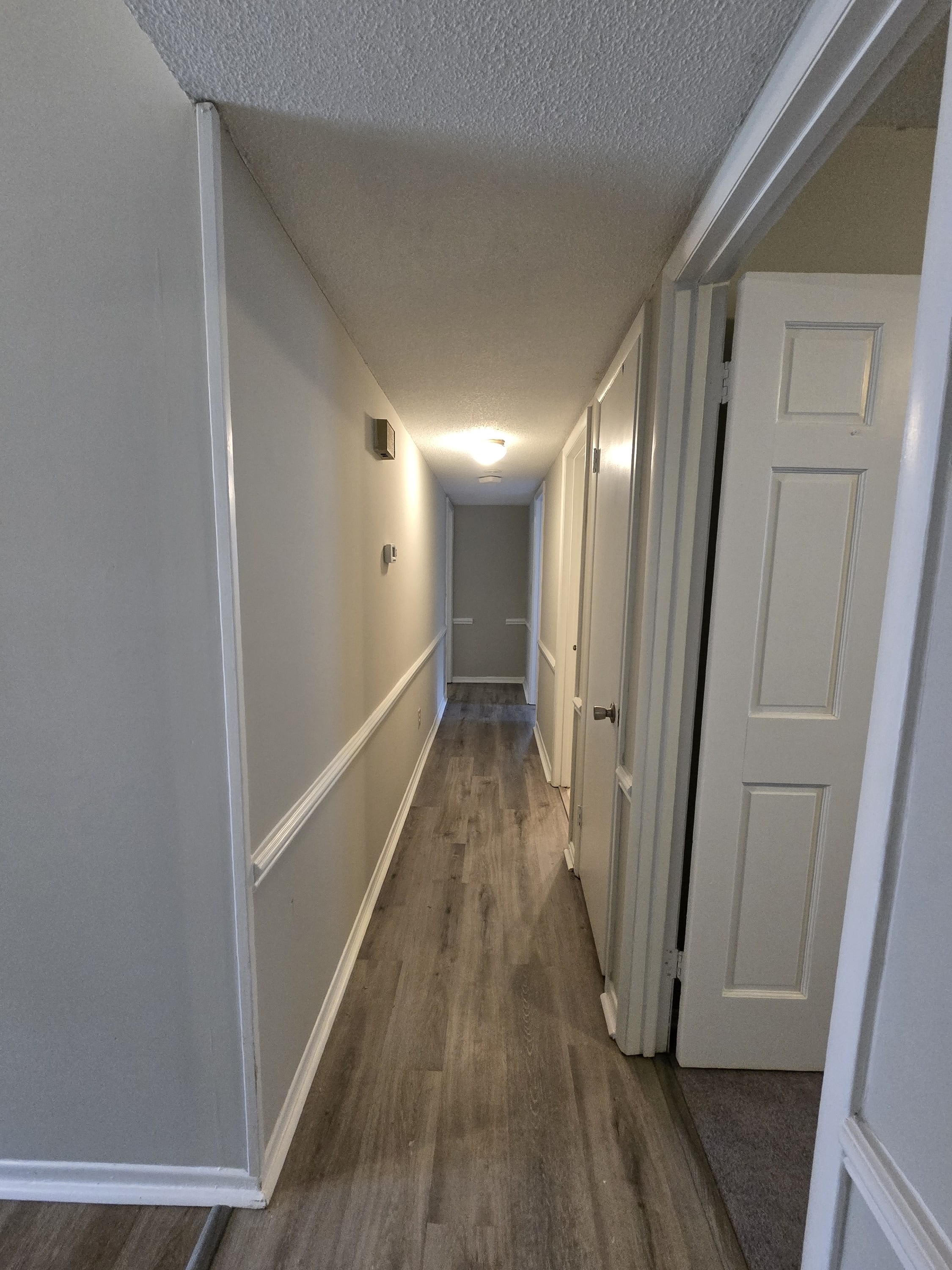 1410 Suterland Road – photo 5