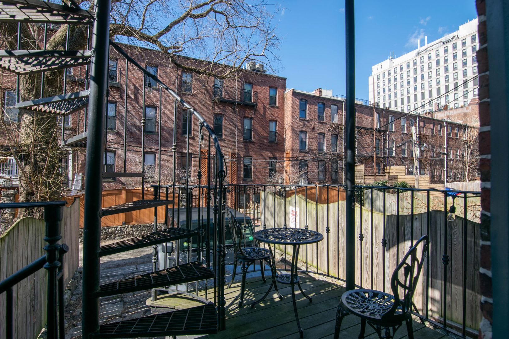 large 4 bed in Mission Hill – photo 5