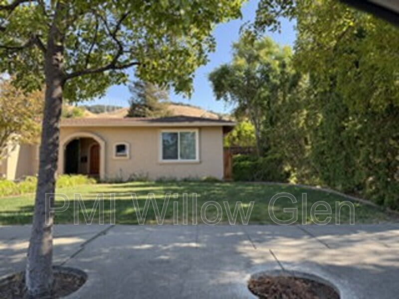 536 Curie Drive – photo 2