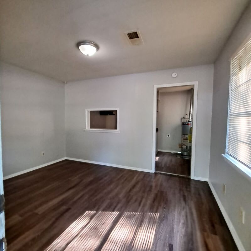 2655 Whitman Ave – photo 3