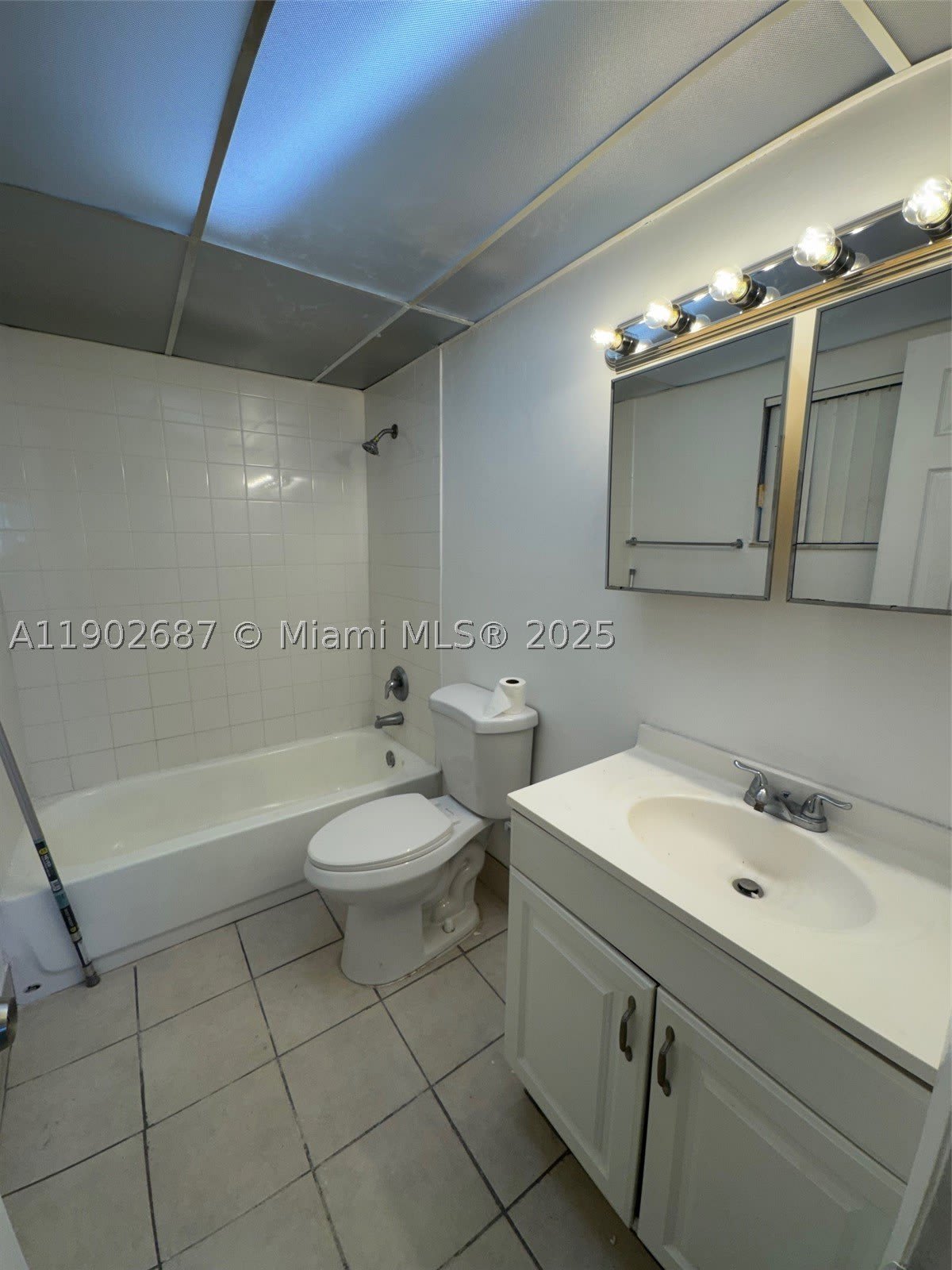 1503 NW 207th St – photo 1