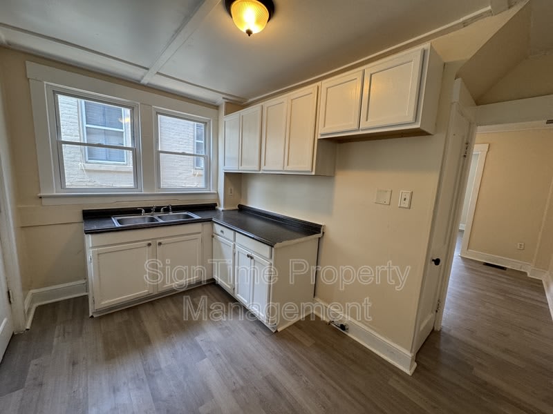235 East Avenue – photo 5
