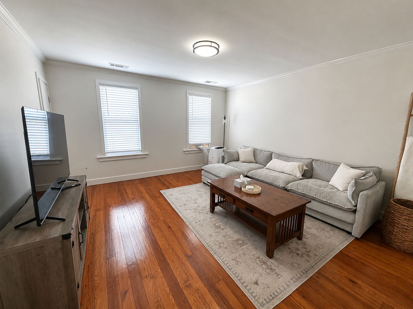 88 Camp St – photo 1