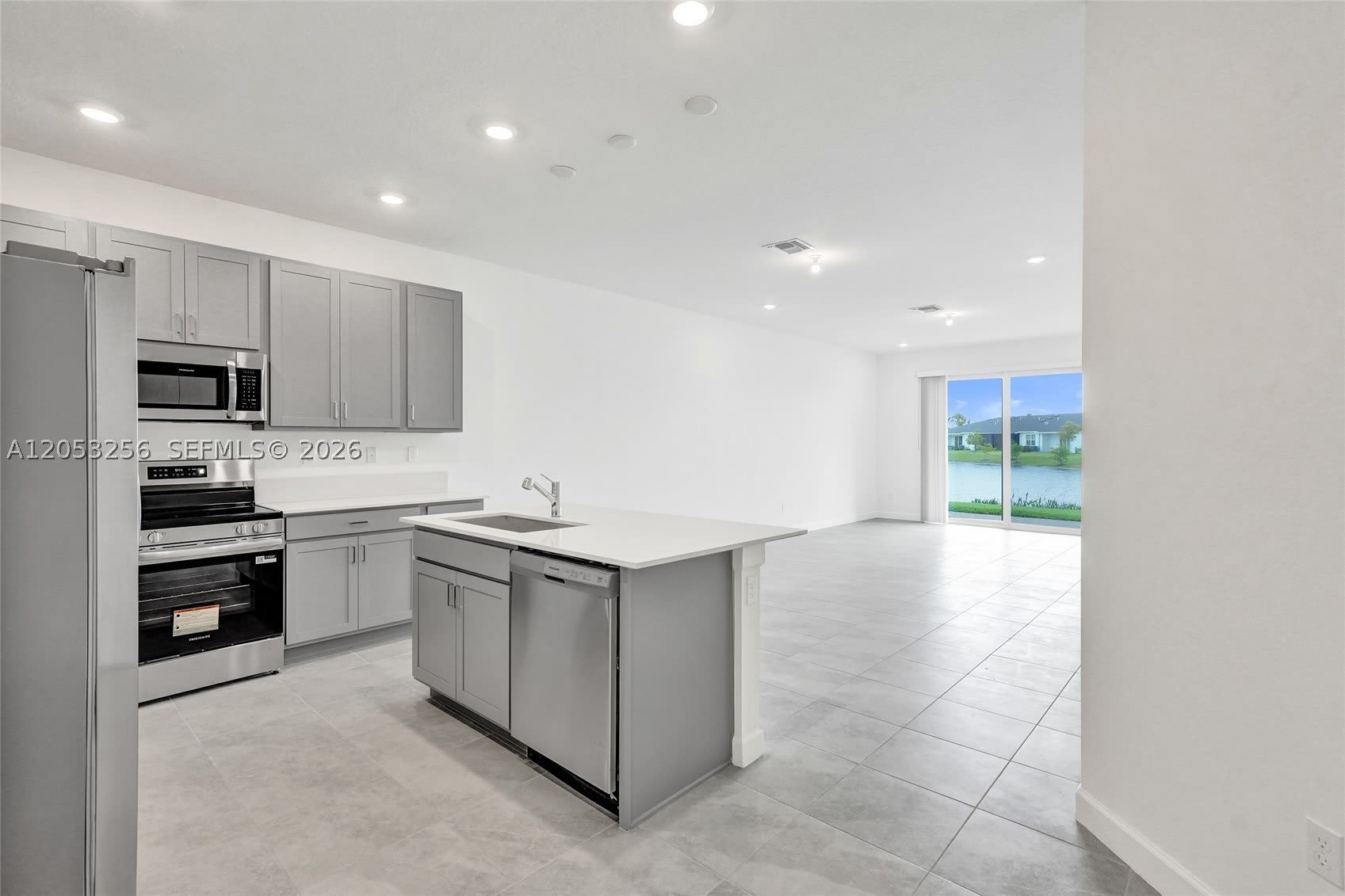 3783 Harborside Ave – photo 5