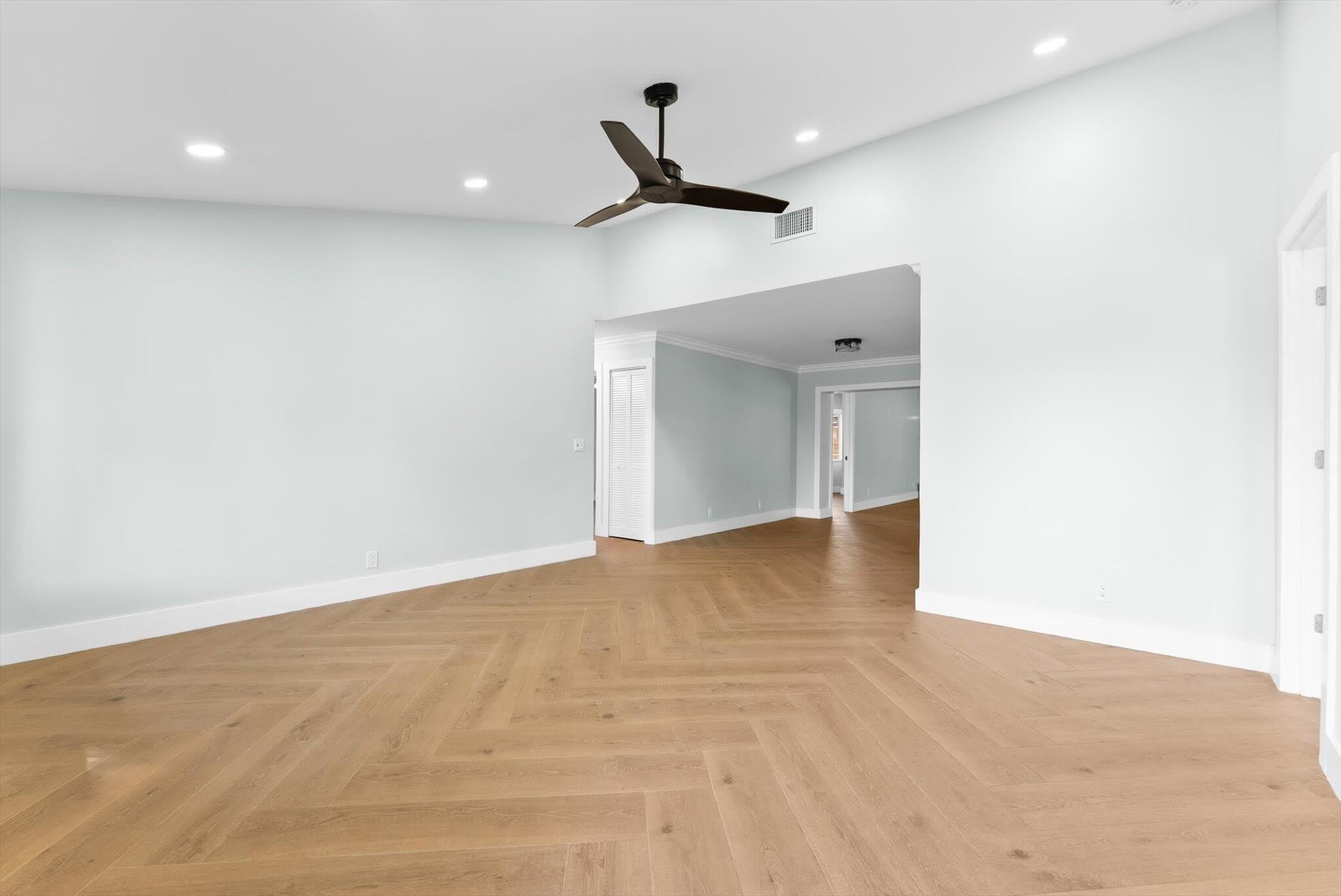 1721 Sw 10Th Street – photo 3