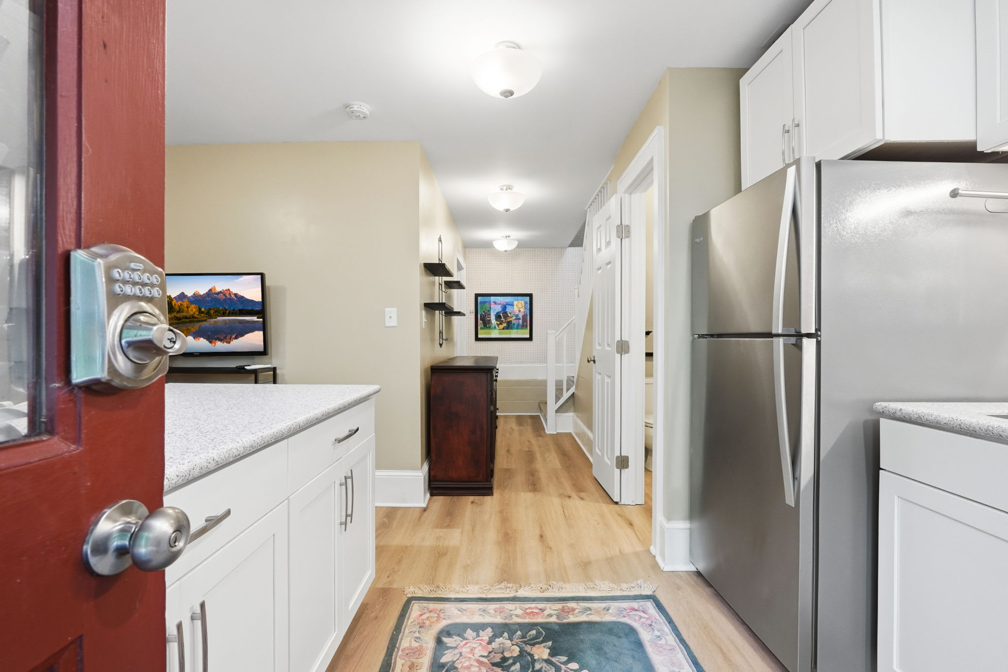 826 Mentelle Drive Northeast – photo 3