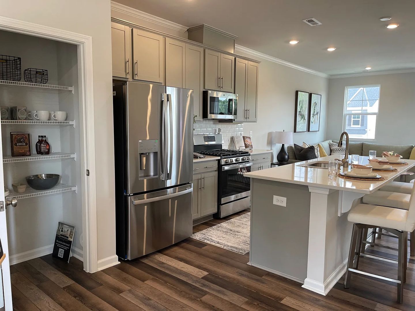 Room in 3 Bedroom Home at Carolina Springs Blvd – photo 2
