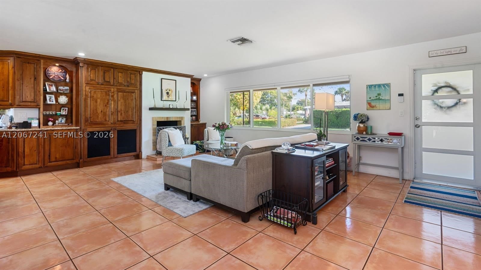 2549 NE 27th Ave – photo 5
