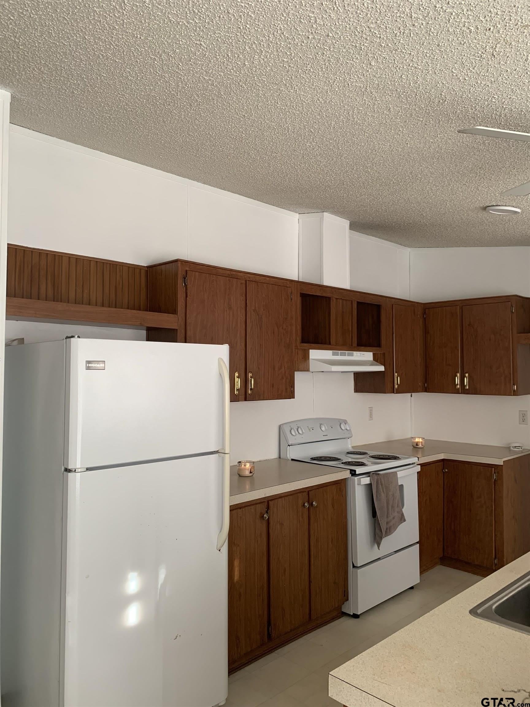 12823 FM 2710 – photo 2