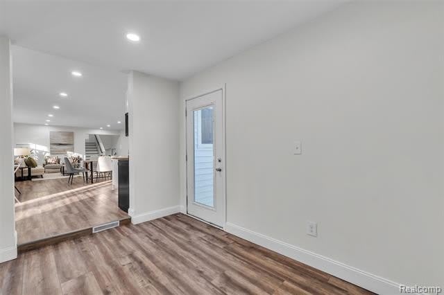 8165 Leonard Drive – photo 5