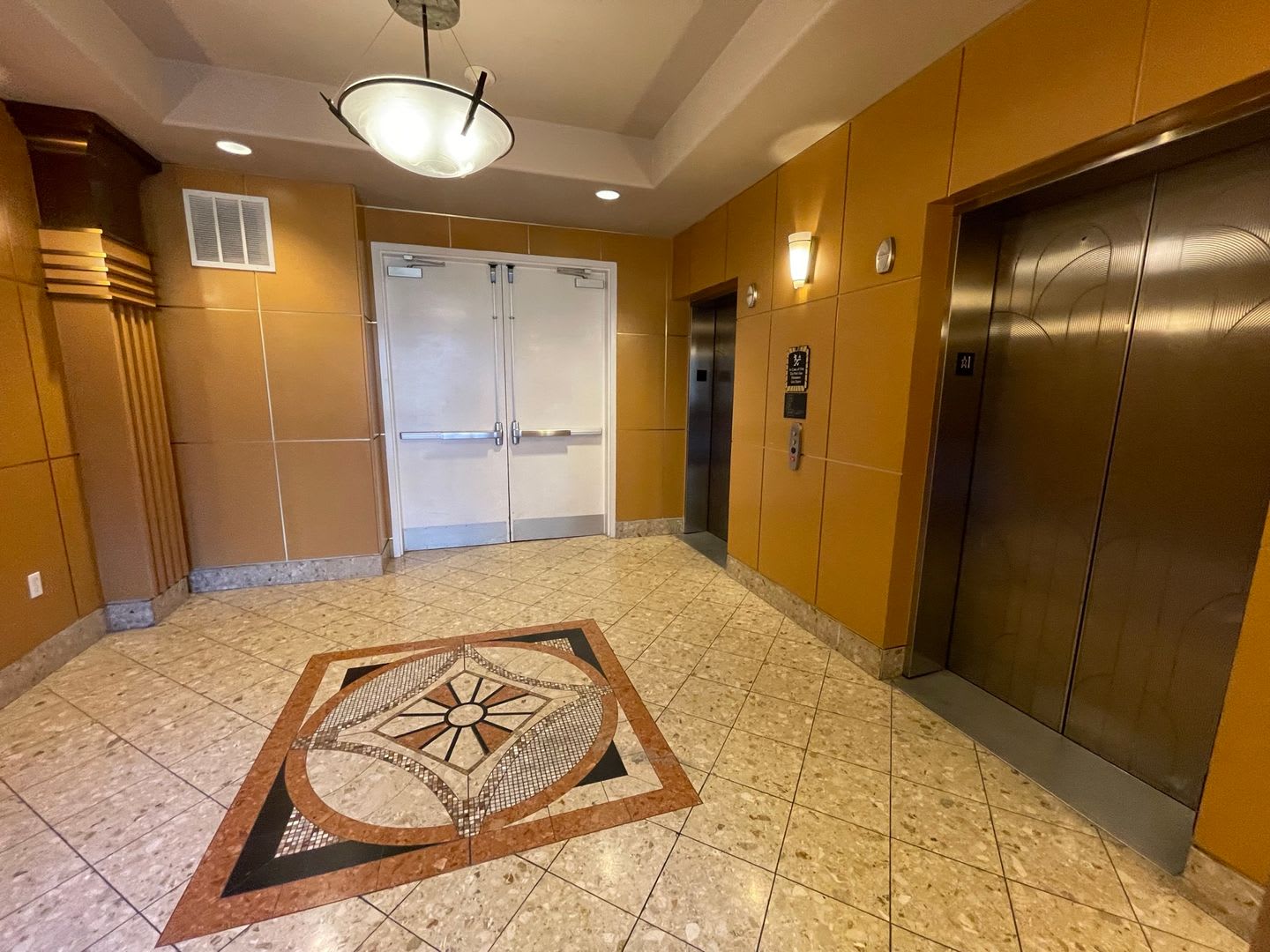 Coming Soon-Gorgeous & Spacious Loft Style 1 Bedroom Unit in Guard Gated Manhattan Condos! – photo 2
