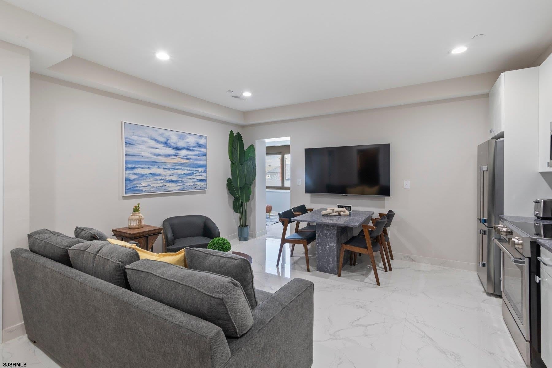 5311 Atlantic Ave – photo 3