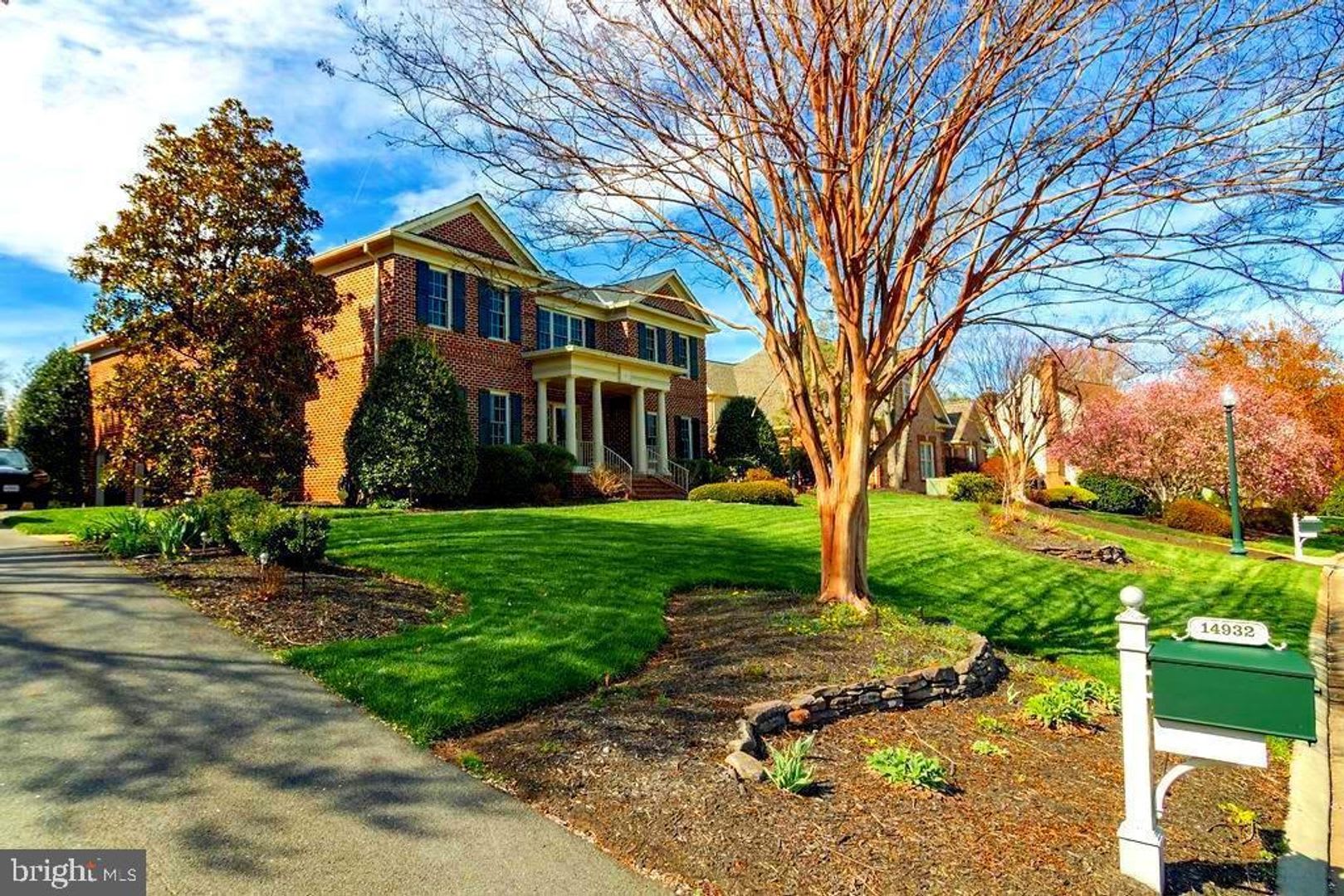 Welcome To 14932 Alpine Bay Loop A Beautifully Renovated All Brick Estate Home Located In The Prestigious Gated Community Of Lake Manassas In Gainesville – photo 2