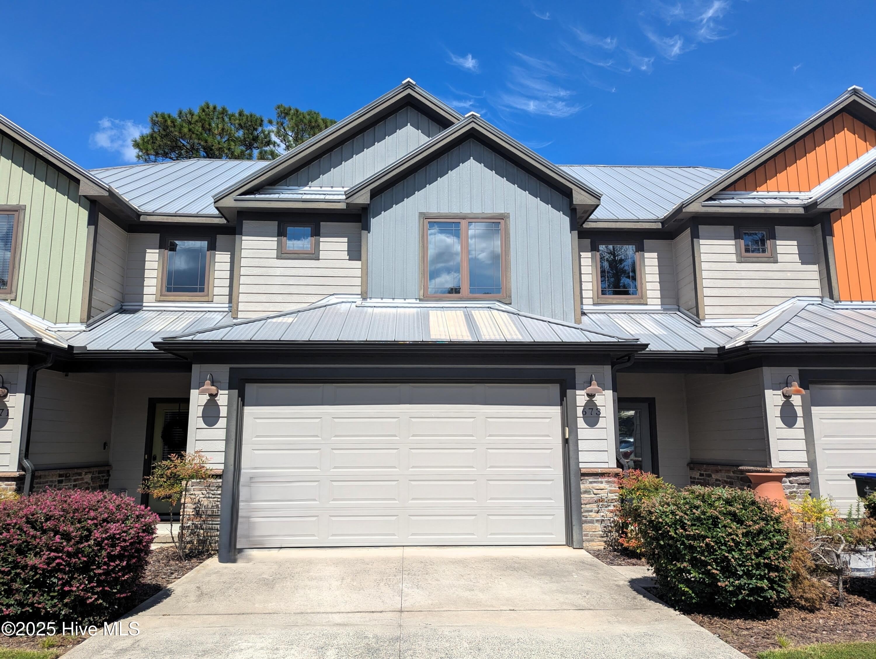 673 S Ashe Street – photo 1