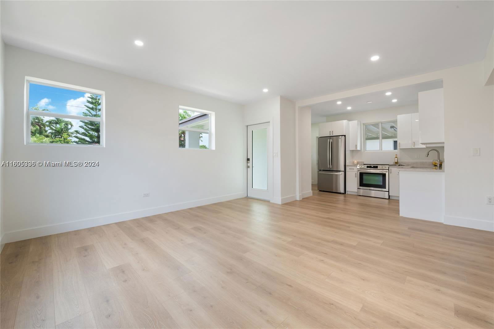 2811 Southwest 65Th Avenue – photo 5